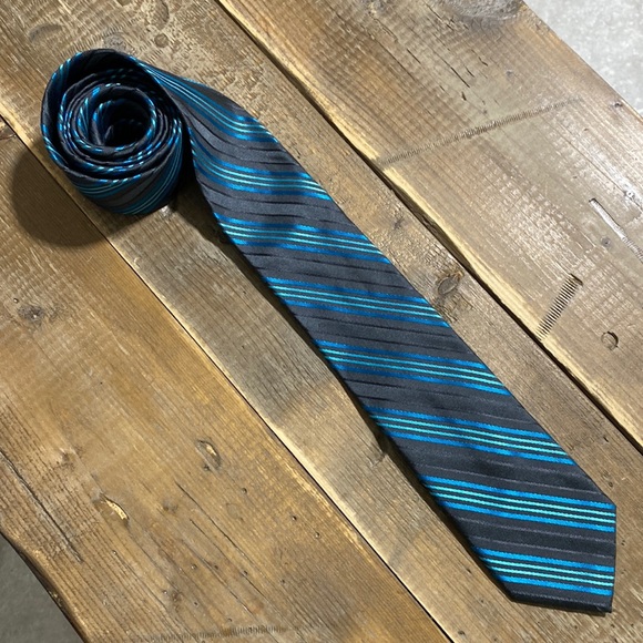 Ben Sherman Tie - Picture 2 of 4